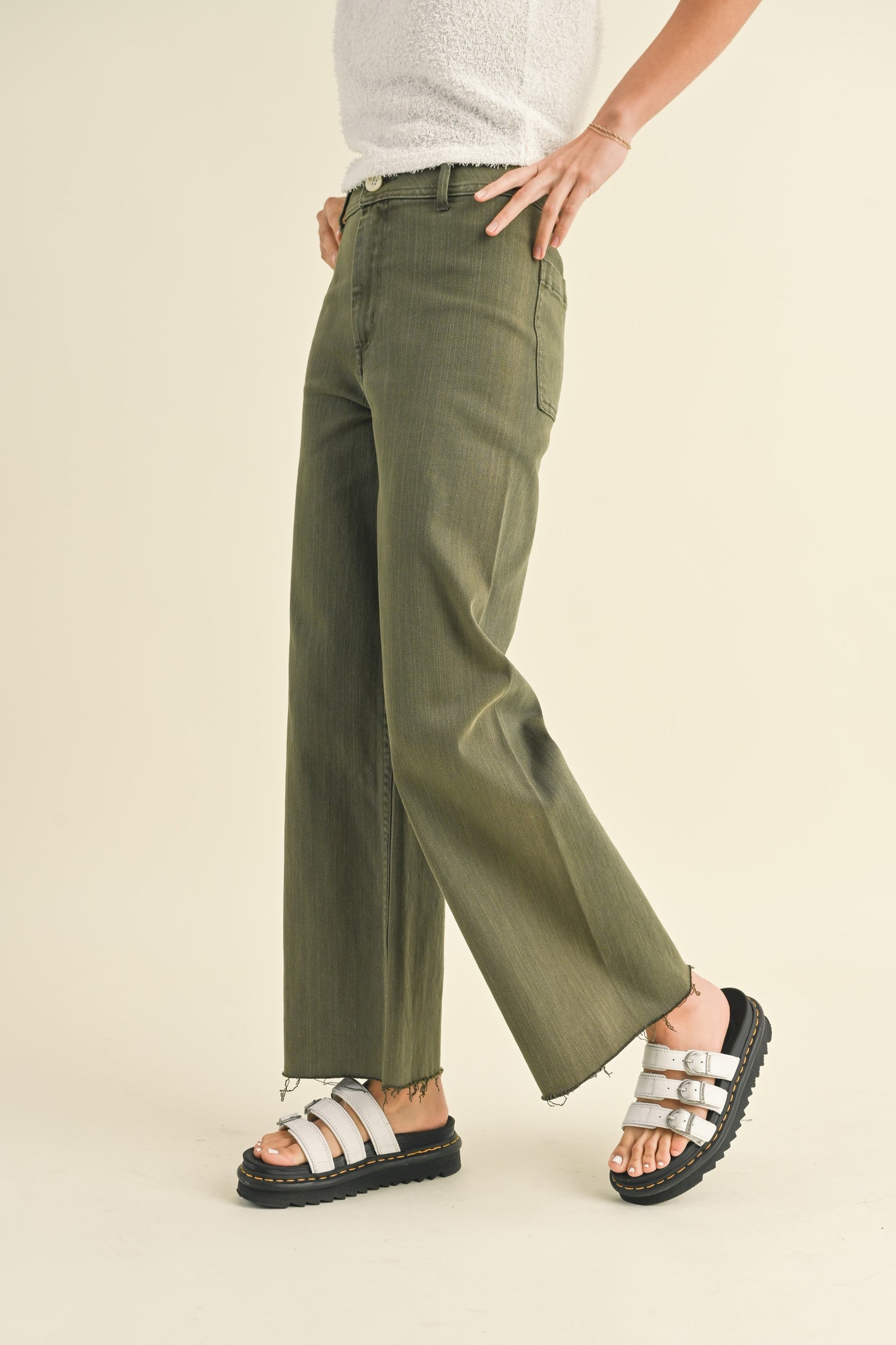 Wide Leg Jeans in faded olive by Miou Muse