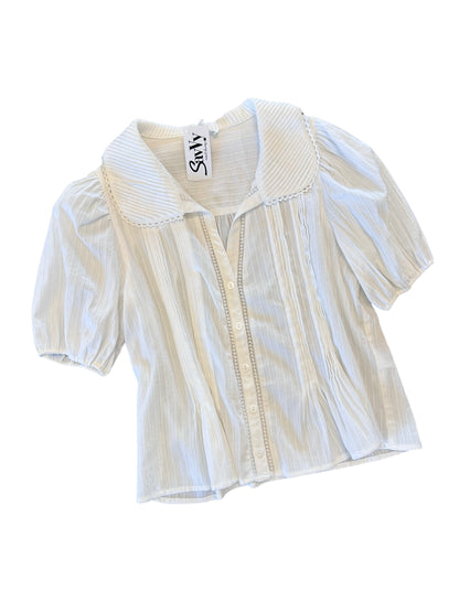 Alpine top in eggshell by Heartloom