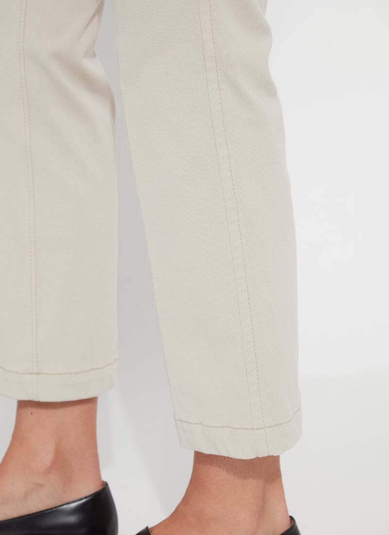 Ankle Denim Baby Bootcut in beige by Lysse