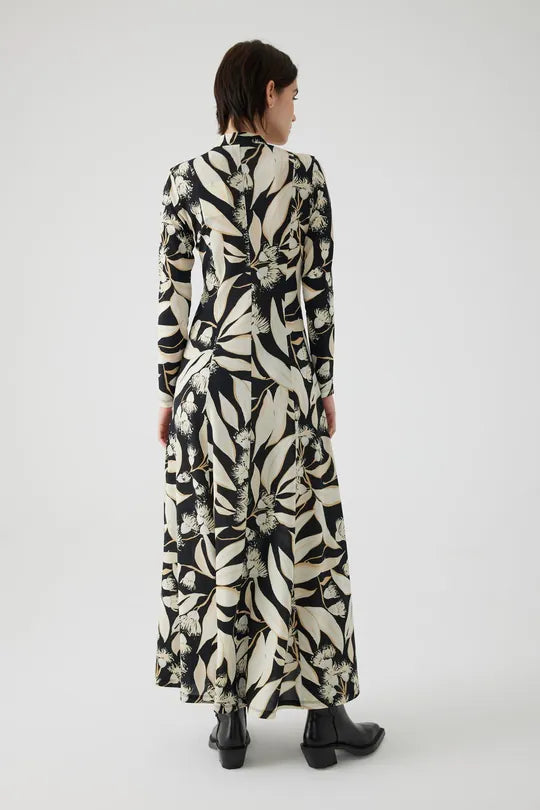 Abra Printed Maxi Dress in black/white by Exquise