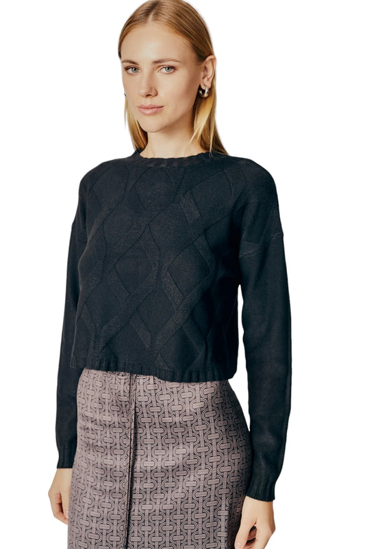 Clematis Sweater in black by Deluc