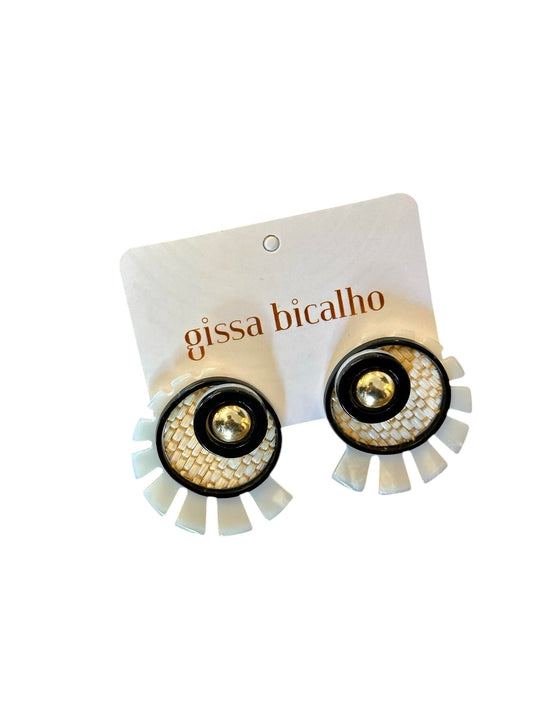 Acrylic & Raffia Sunlight Earring in cream marble by Gissa Bicalho