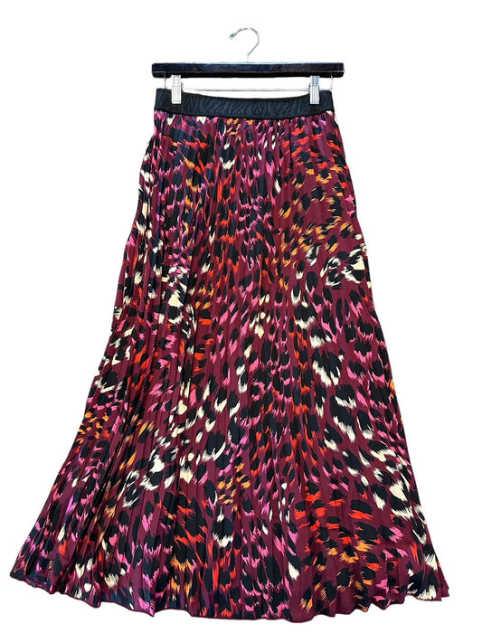 Floral Gem Printed Pleated Skirt in pink by Esqualo